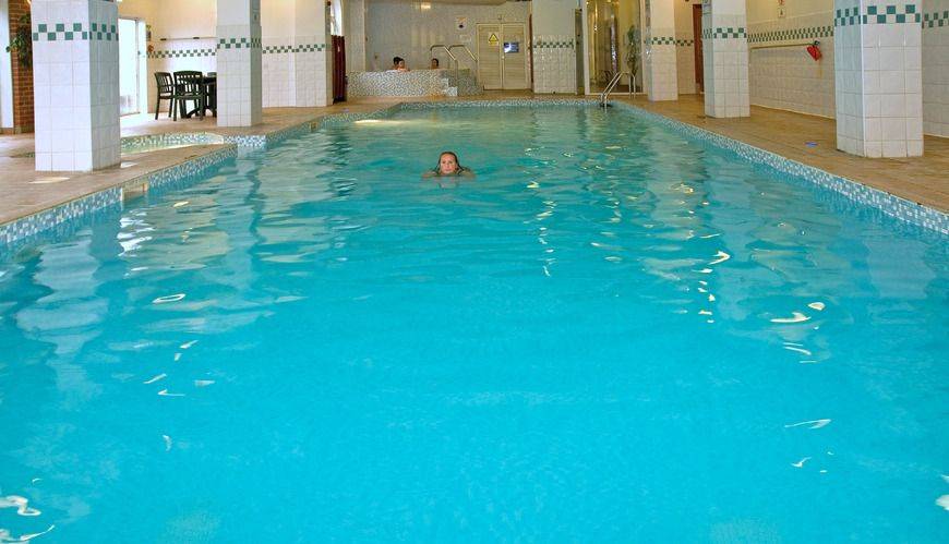 Holiday Inn Corby Swimming Pool
