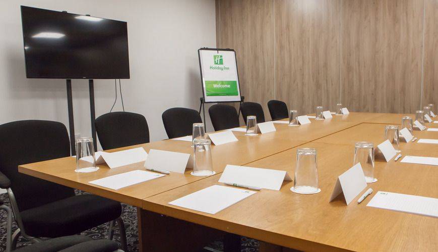 Holiday Inn Corby front reception