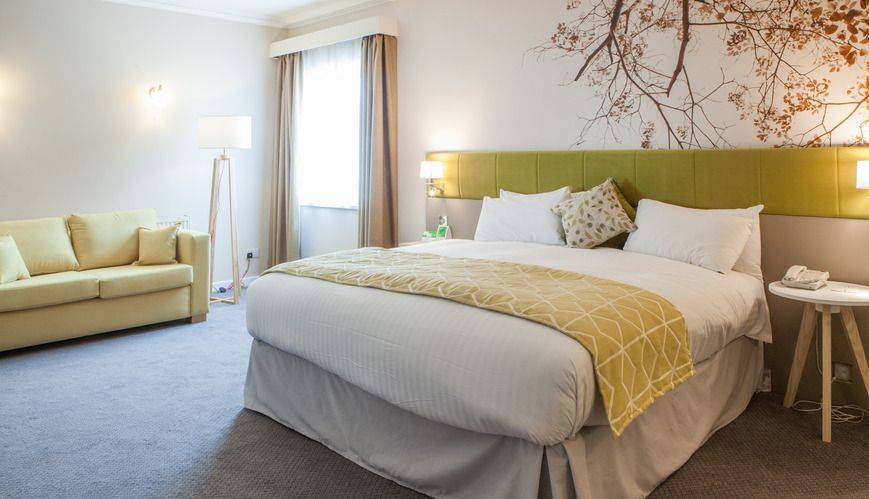 Holiday Inn Corby front reception