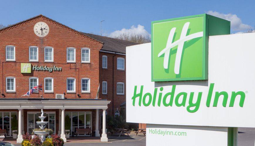 Holiday Inn Corby front reception